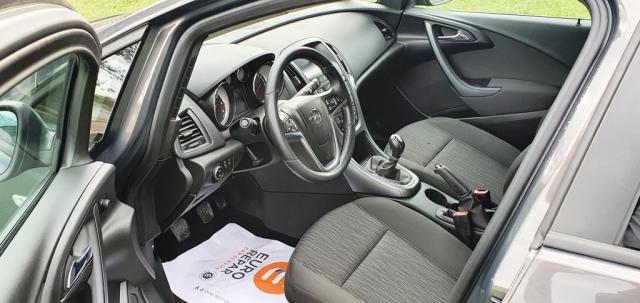 Opel Astra Sport Tourer – 2016