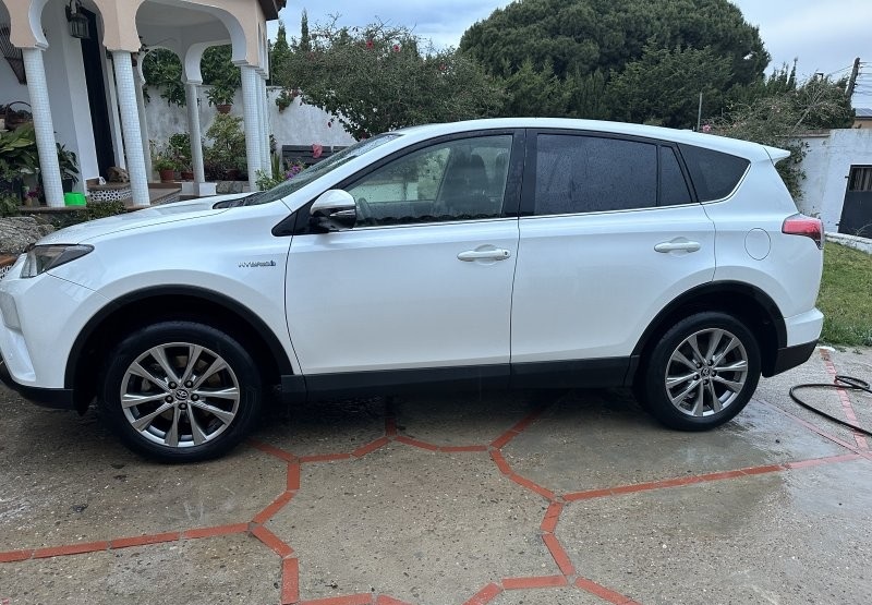 Toyota RAV4 2.5 Hybrid 4WD Executive – 197 ch – 2017
