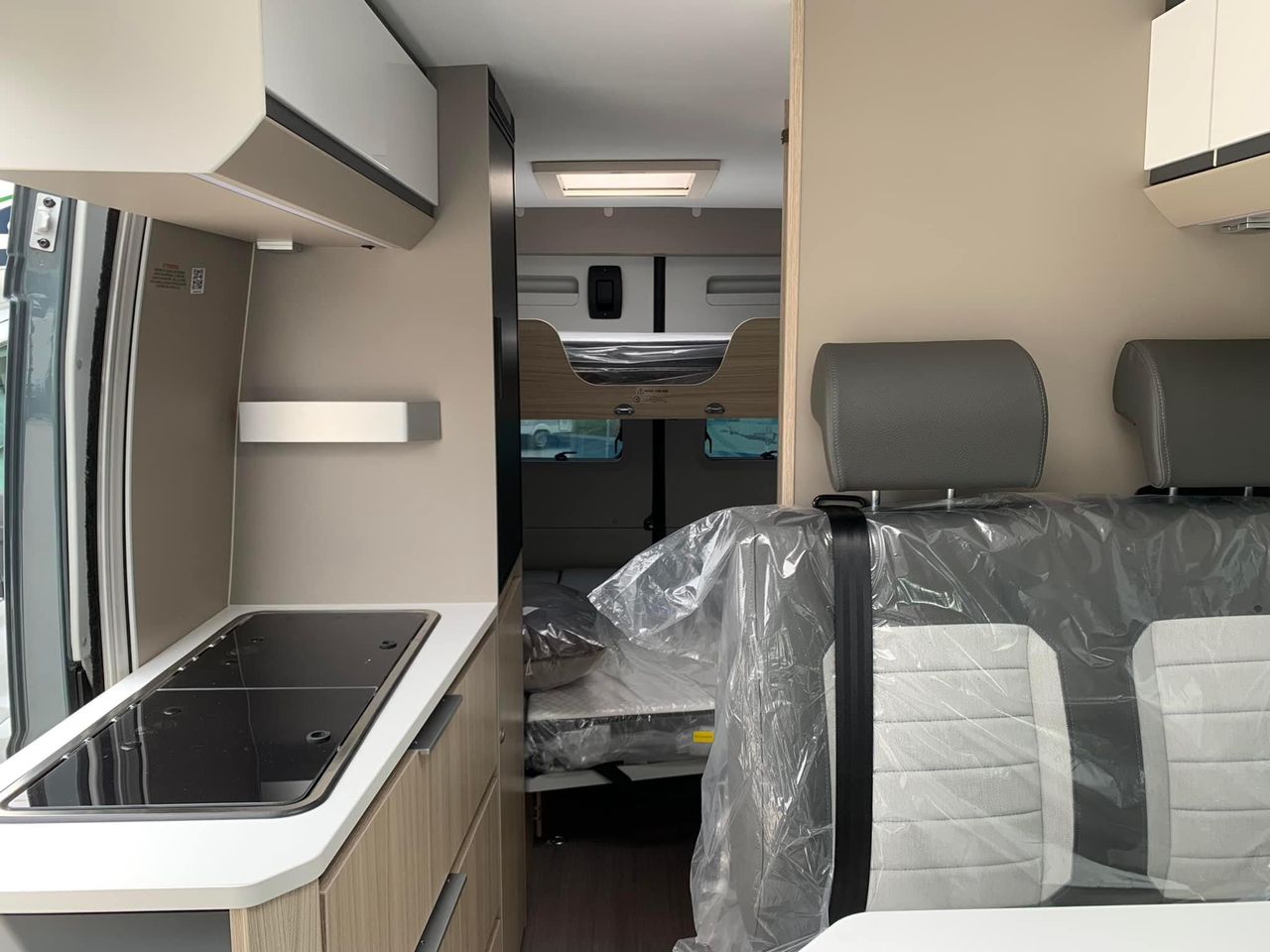 Adria Twin Plus 600 SPB Family 2023